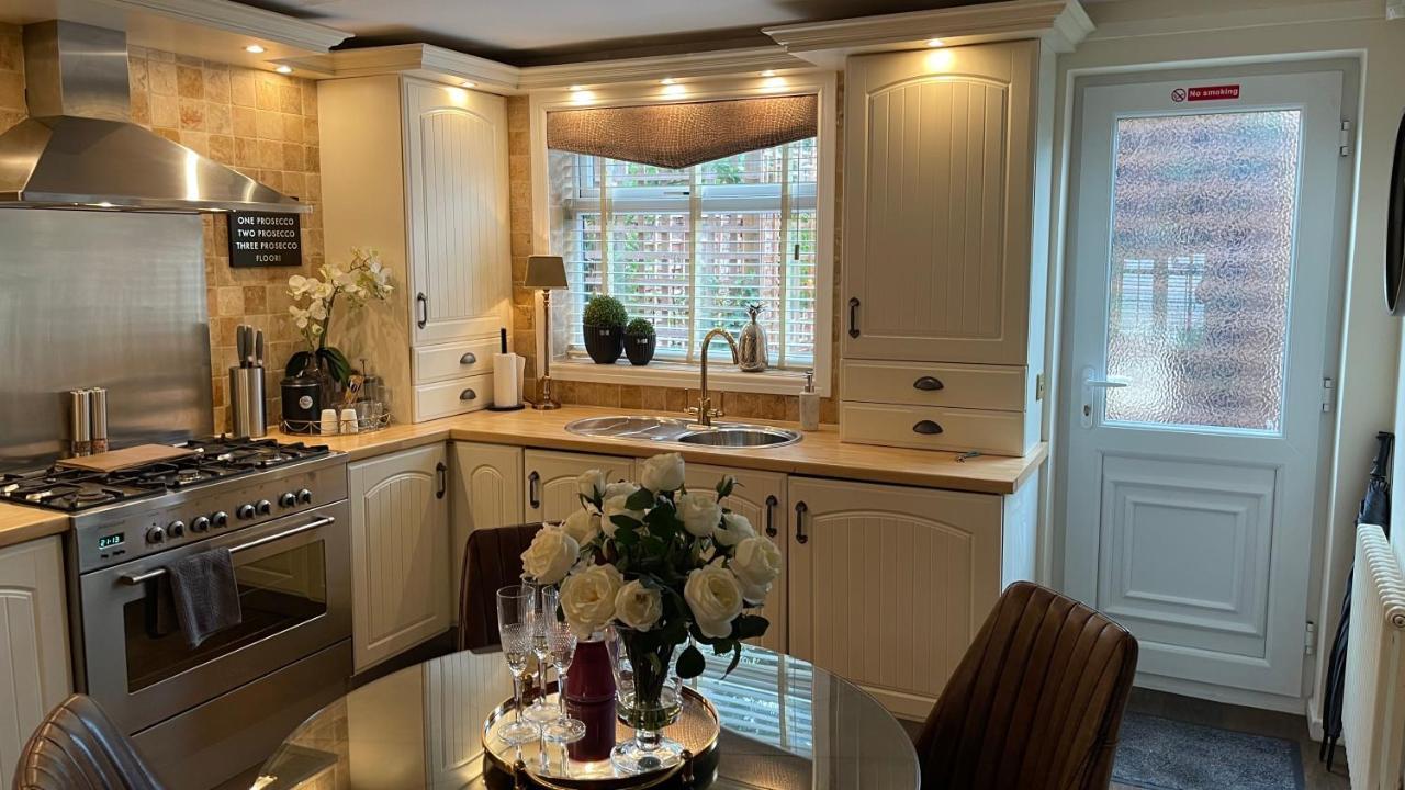 Cosy Cottage Central Bawtry - 2 Bedroom - High End Furnishings エクステリア 写真